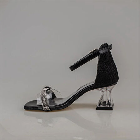 Trend Adımlar Siyah Şeffaf Tek Bant Taşlı Kız Çocuk Klasik Ayakkabı