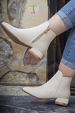 Trend Adımlar Krem Rare Kadın Klasik Bot