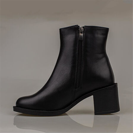 Muya Siyah Hakiki Deri Kalın Topuk Kadın Klasik Bot