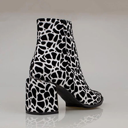 Trend Adımlar Beyaz-Siyah Magna Kadın Klasik Bot