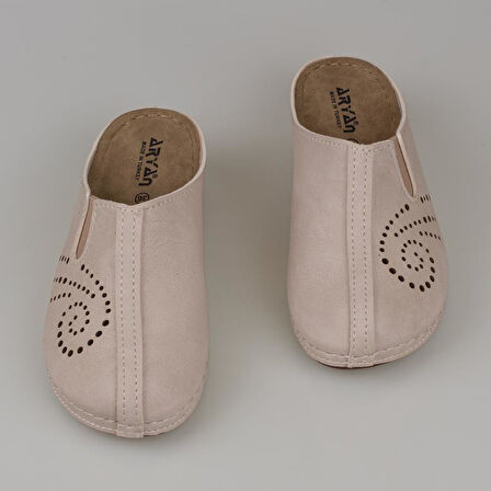 Trend Adımlar Krem Kadın Hafif Dolgu Burnu Kapalı Terlik 09-269