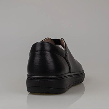 Trend Adımlar Siyah Hakiki Deri Kadın Lastikli Comfort Ayakkabı