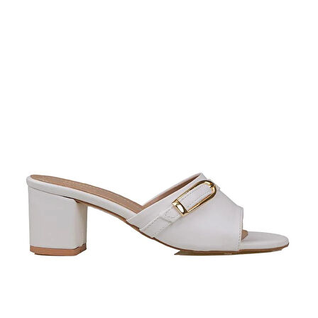 Trend Adımlar Beyaz Suni Deri Tokalı Kadın Klasik Terlik