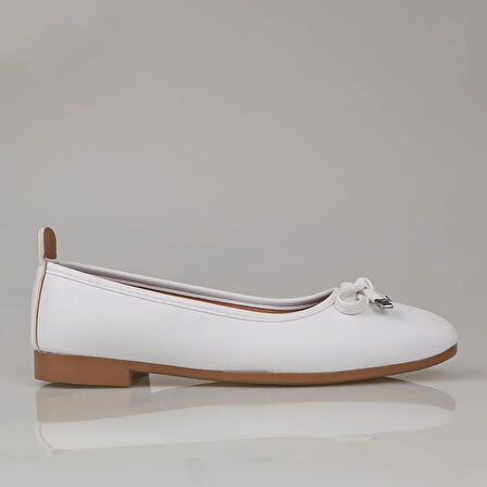 Trend Adımlar Beyaz Fiyonk Bağlama Düz Babet