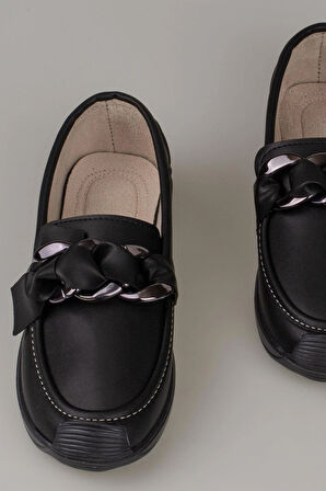 Trend Adımlar Siyah Fiyonk Detaylı Kadın Loafer Ayakkabı
