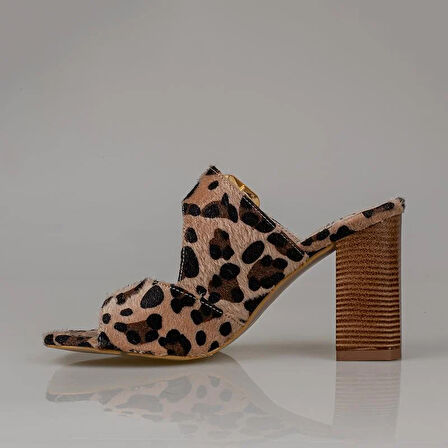 Trend Adımlar Krem Leopar Süet Desenli Kadın Topuklu Terlik