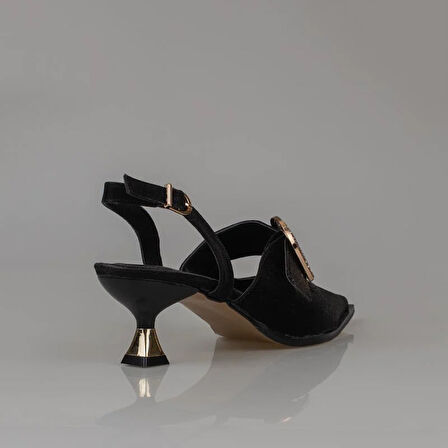 Trend Adımlar Siyah Fındık Topuk Kadın Taş Tokalı Klasik Ayakkabı