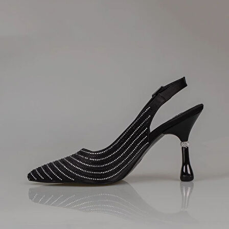 Trend Adımlar Siyah Saten Taş İşlemeli Kadın Klasik Ayakkabı