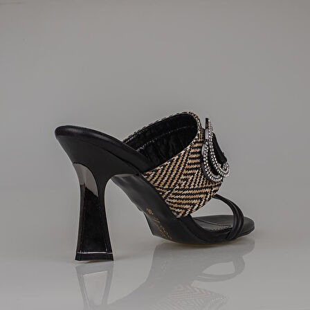 Trend Adımlar Siyah Hasır Taşlı Kadın Klasik Terlik