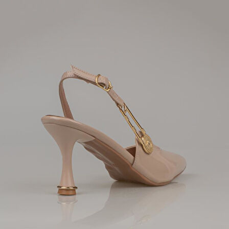 Trend Adımlar Ten Kadın Rugan Kemerli Klasik Ayakkabı