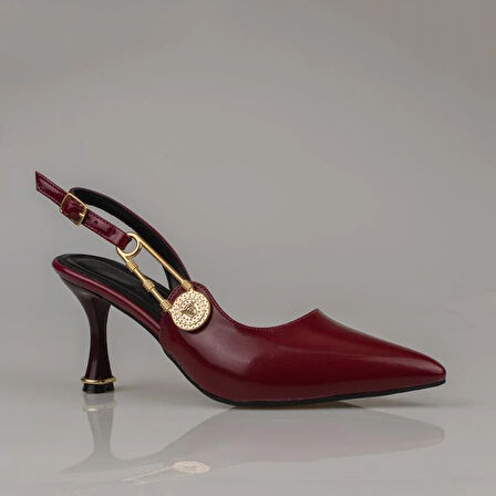 Trend Adımlar Bordo Kadın Rugan Kemerli Klasik Ayakkabı