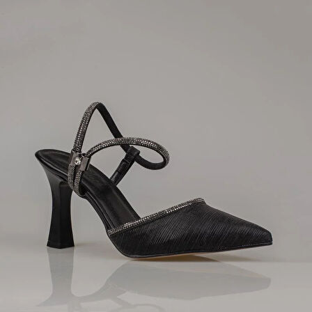 Trend Adımlar Siyah Bilekten Tutmalı Londor Saten Klasik Ayakkabı