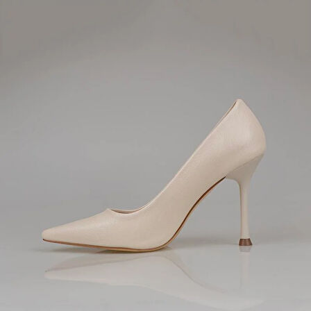 Trend Adımlar Krem Kadın Düz Deri Stiletto