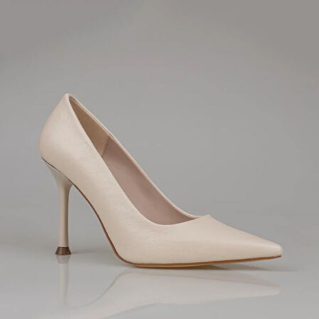 Trend Adımlar Krem Kadın Düz Deri Stiletto