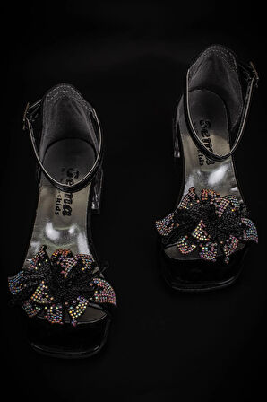 Trend Adımlar Siyah Kısa Topuklu Kemerli Kız Çocuk Klasik Ayakkabı