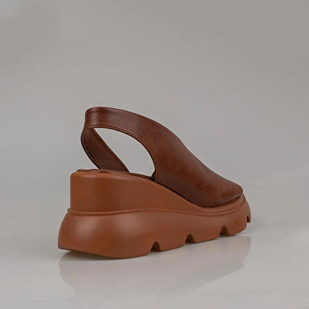 Trend Adımlar Taba Kalın Taban Ultra Hafif Yan Kapalı Kadın Sandalet