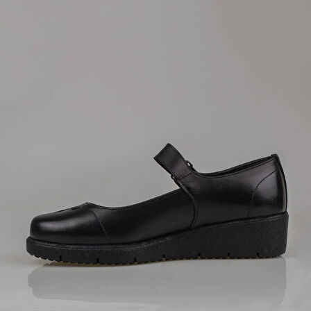 M2S Siyah Üstten Cırtlı Kadın Hakiki Deri Yazlık Ayakkabı