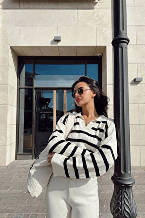 Ekru - Polo Yaka Çizgili Triko Takım