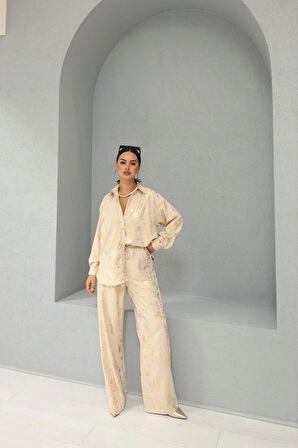 Bej - Varaklı Baskılı Parlak Gömlek