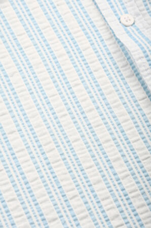 DeepSEA Erkek Mavi Çizgili Gofre Kumaş Dar Kesim Gömlek – Şık, Modern ve Rahat Gömlek 2501317