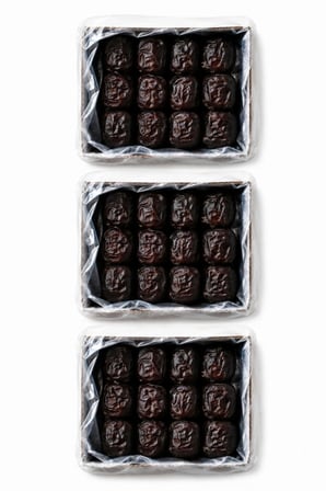 3'lü Set 3x600 gr Özel Seçim Yaş Hurma Şeffaf Pencereli Lüks Kutu