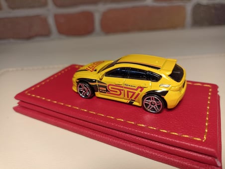 pleksi dergi kutuları,diecast 1/64 ölçek (SARI)