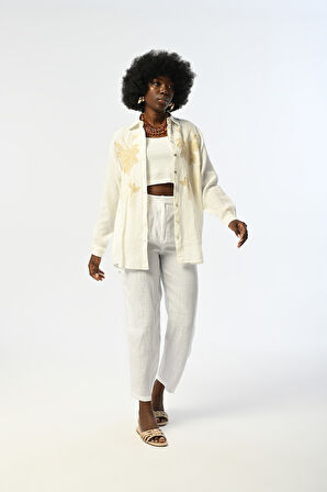 KADIN NAKIŞ İŞLEMELİ EKRU RENK %100 KETEN OVERSİZE KESİM GÖMLEK