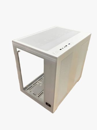 LIQUID BEYAZ 7x120mm RGB Fanlı Kumandalı ve Kontrolcülü ATX Oyuncu Bilgisayar Kasası