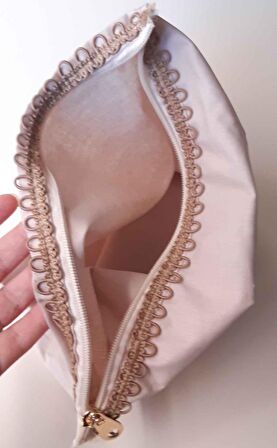 Bej 28X28 Cm, Dikilmiş Halde, Fermuarlı Astar