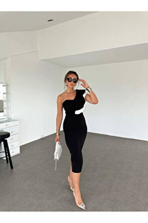 İthal dabıl kumaş volanlı elbise