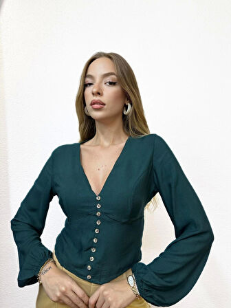 Uzun Kollu V Yaka Düğme Detaylı Bluz