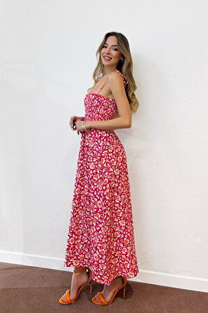 Çiçek Desenli Elbise