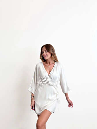 Fakir Kol Beyaz Saten Elbise