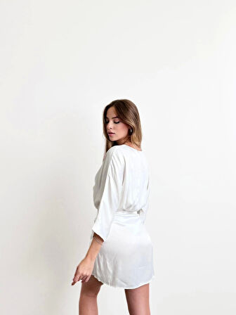 Fakir Kol Beyaz Saten Elbise