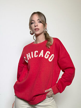 Önü Yazılı Bisiklet Yaka Kırmızı Sweatshirt