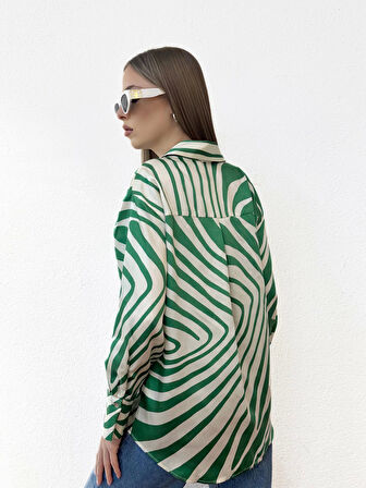 V Yaka Desenli Yeşil Gömlek