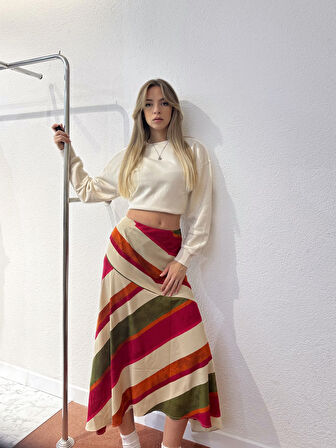 Asimetrik Çizgili Renkli Saten Etek