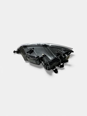 DEPO SEAT LEON ÖN SAĞ FAR 2013 VE SONRASI