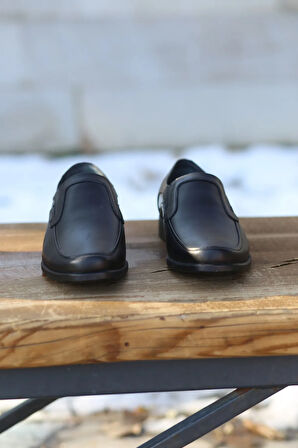 Erkek Mevsimlik Klasik Kundura Hakiki Deri  Kauççuk Taban Bağcıksız