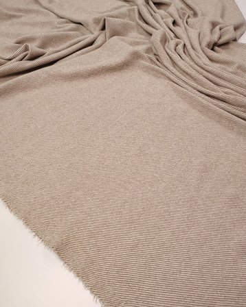 Bej Krem Diagonal Desenli Jakarlı İnterlok Kumaş Yumuşacık Esnek Hırkalık & Kazaklık En: 145cm