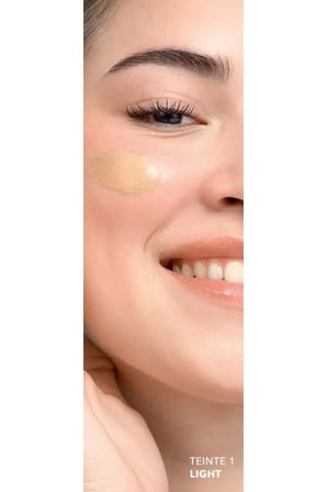 Yüksek Korumalı SPF50 BB Krem Açık Ton Renkli Nemlendirici 40 ml