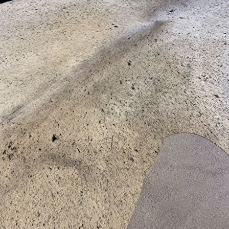 HAKİKİ DERİ DANA POSTU MİNİK BENEK 180 x 225 - 0601000006