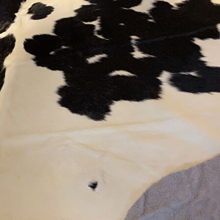 HAKİKİ DERİ DANA POSTU SİYAH - BEYAZ 200 x 225 - 0701000031