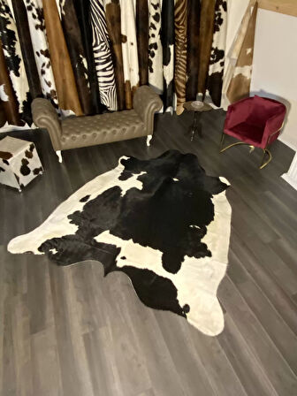 HAKİKİ DERİ DANA POSTU SİYAH - BEYAZ 215 x 255 - 0701000038