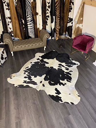 HAKİKİ DERİ DANA POSTU SİYAH - BEYAZ 210 x 225 - 0701000076