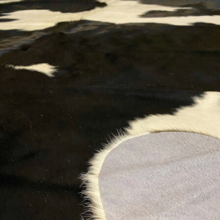 HAKİKİ DERİ DANA POSTU SİYAH - BEYAZ 200 x 230 - 0701000096