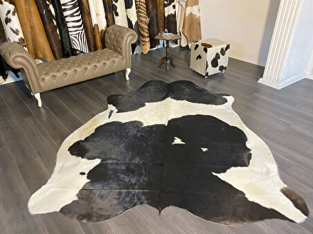 HAKİKİ DERİ DANA POSTU SİYAH - BEYAZ 205 x 250 - 0701000117