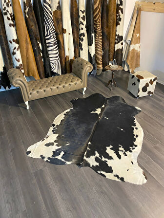 HAKİKİ DERİ DANA POSTU SİYAH - BEYAZ 170 x 220 - 0701000121