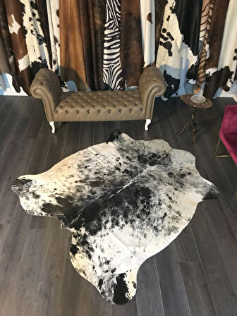 HAKİKİ DERİ DANA POSTU SİYAH - BEYAZ 180 x 205 - 0701000203