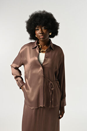 KADIN BELDEN BAĞLAMA DETAYLI DÜZ RENK GÖMLEK